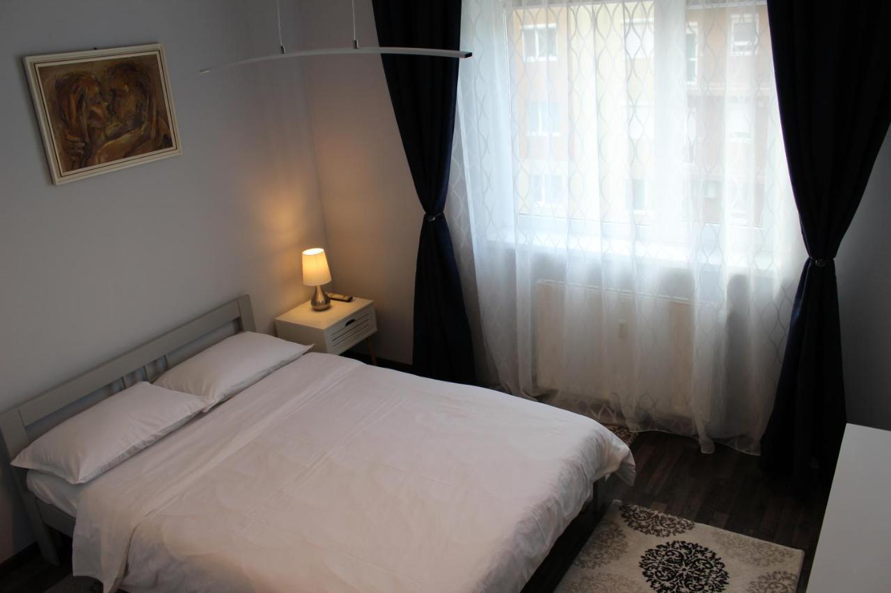 Randevu Apartment Oradea Exterior photo